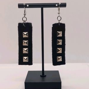 🖤3 FOR $13- Handmade Felt Studded Earrings🖤